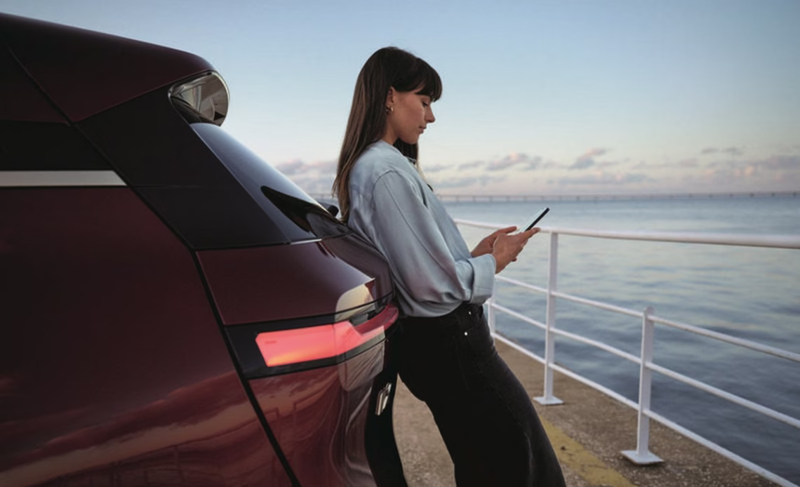 BMW Digital Key now works on Motorola devices