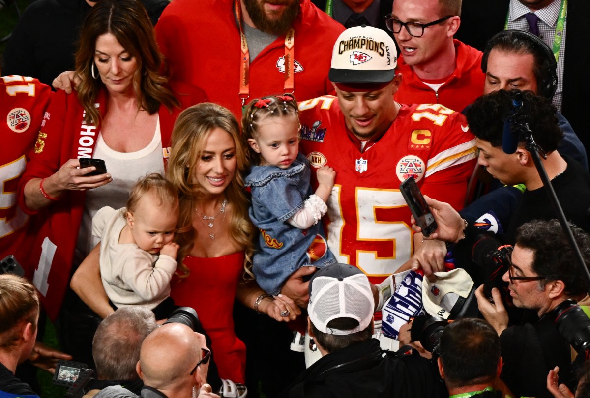 Patrick Mahomes and family