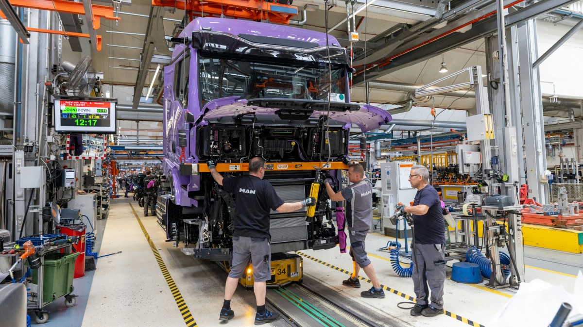MAN flips the switch, starts building electric and diesel trucks on a single line