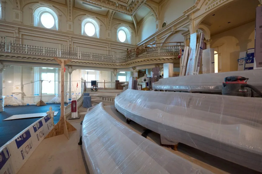 <em>Rostrum area of the Assembly Room, courtesy Church of Jesus Christ of Latter-day Saints</em>