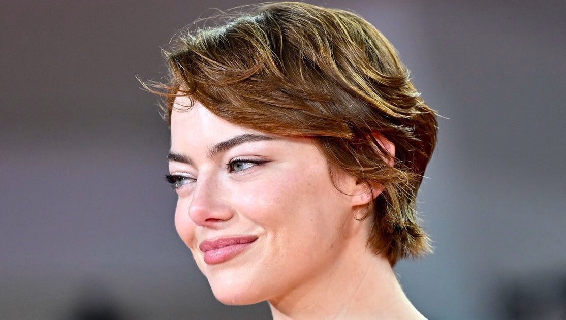 Emma Stone Reveals She Believes In Aliens