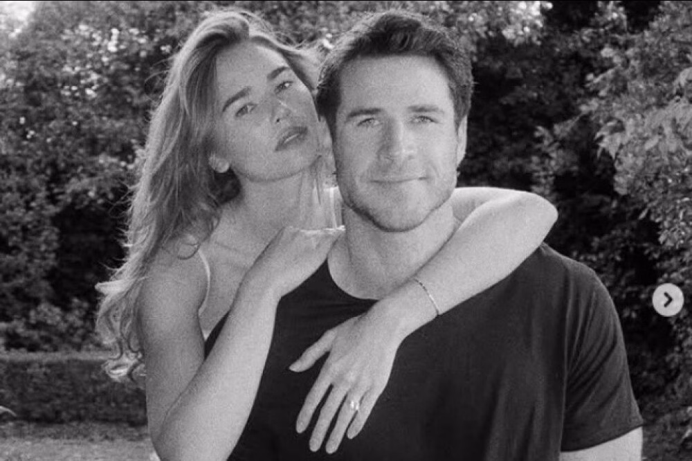 Gabriella Brooks and Liam Hemsworth are engaged (c) Instagram