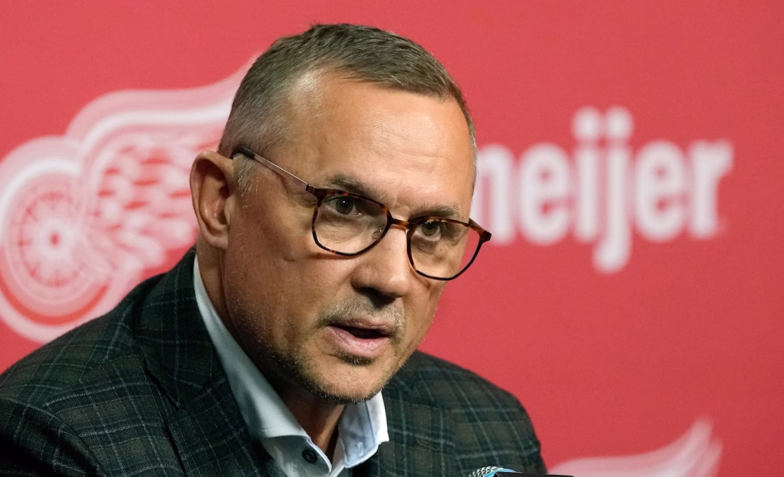 Rebuilding NHL teams prioritize developing top prospects amid NHL's rising salary cap